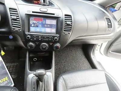 Kia K3 2014, 175042 км, за 2600000 KRW - фото 9