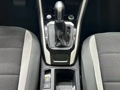 Volkswagen T-Roc 2022, 30800 км, за 95800 CNY - фото 12