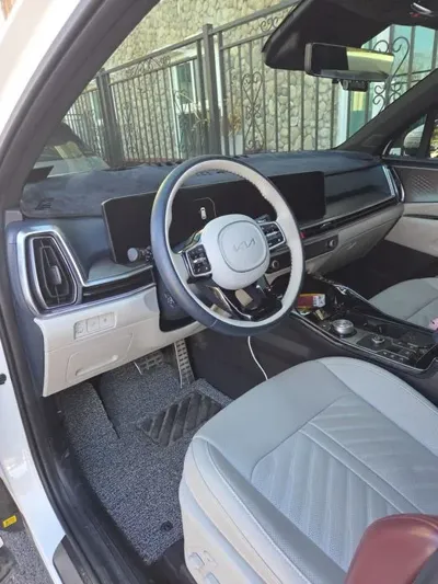 Kia Sorento 2025, 15000 км, за 27200000 KRW