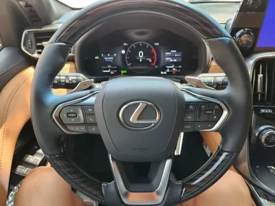 Lexus LX 2025, 13 км, за 219900000 KRW - фото 17