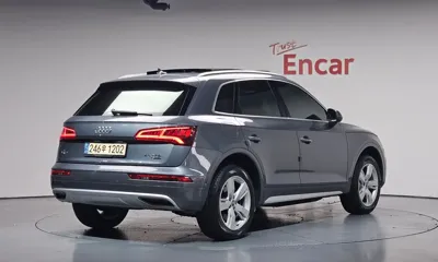 Audi Q5 2020, 57031 км, за 31900000 KRW