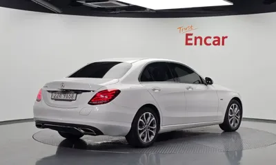 Mercedes-Benz C-Class 2018, 24595 км, за 21900000 KRW