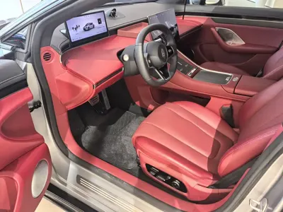 智界 Zhijie S7 0, 100 км, за 259000 CNY
