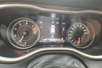 Jeep Cherokee 2017, 112200 км, за 47918.89 CNY - фото 11