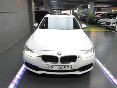 BMW 3-Series 2017, 138341 км, за 12900000 KRW