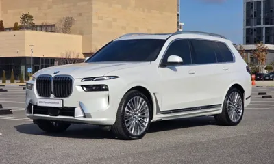 BMW X7 · 2025 год