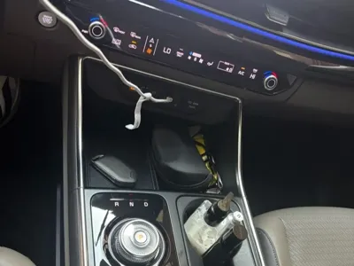 Kia Canival 2026, 6300 км, за 35640000 KRW - фото 9
