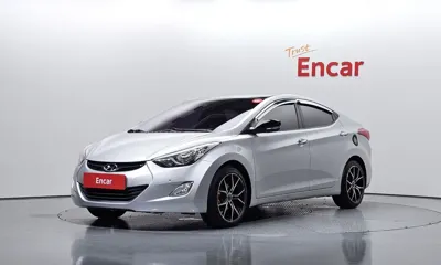 Hyundai Avante · 2013 год