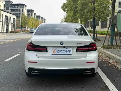 BMW 5 Series 2021, 79000 км, за 173000 CNY