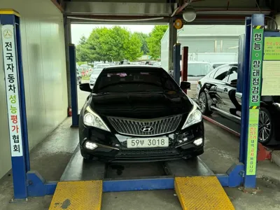 Hyundai Grandeur · 2015 год