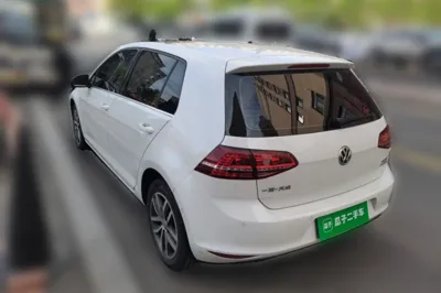 Volkswagen Golf 2017, 78000 км, за 60168.83 CNY