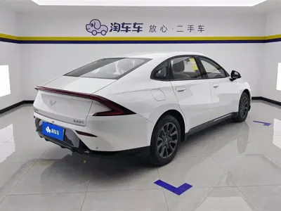 Wuling Xingguang 2026, 100 км, за 66500 CNY