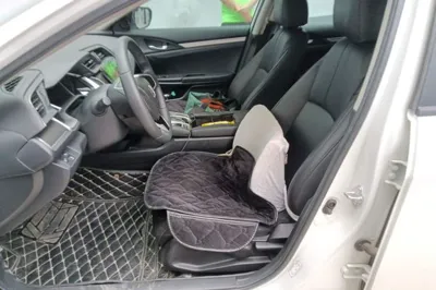 Honda Civic 2016, 33900 км, за 65620.8 CNY - фото 12