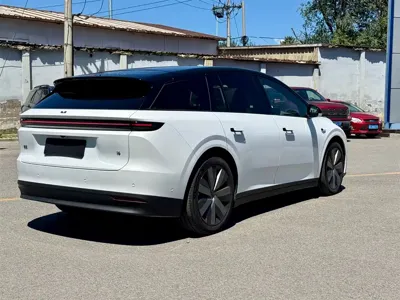 Li Auto 理想i6 2026, 3500 км, за 253800 CNY