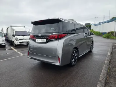 Toyota Alphard 2024, 10680 км, за 97000000 KRW