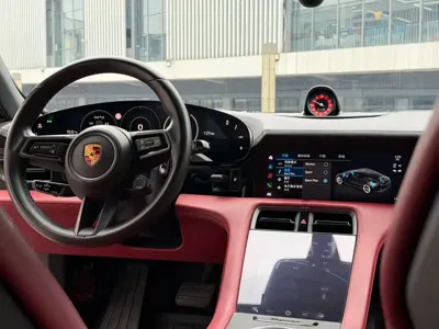 Porsche Taycan 2021, 59000 км, за 388800 CNY - фото 7