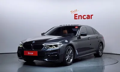BMW 5-Series · 2018 год