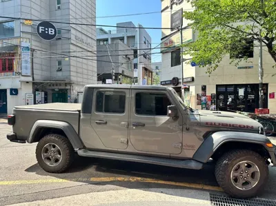 Jeep Gladiator 2023, 68000 км, за 45000000 KRW