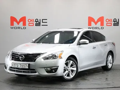 Nissan Altima · 2015 год