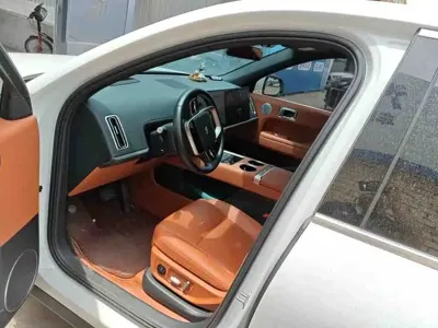 Li Auto Li L6 2025, 17500 км, за 183000 CNY
