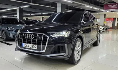 Audi Q7 · 2021 год