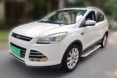 Ford Kuga · 2013 год
