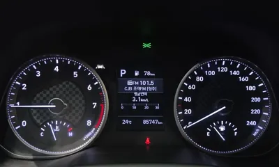 Hyundai Avante 2019, 85747 км, за 12000000 KRW - фото 8