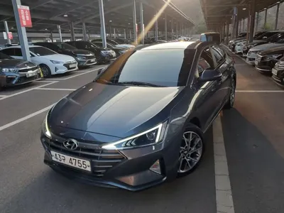 Hyundai Avante 2019, 70000 км, за 11700000 KRW - фото 1