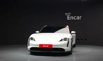 Porsche Taycan 2021, 36211 км, за 96000000 KRW