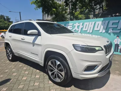 Jeep Cherokee · 2019 год