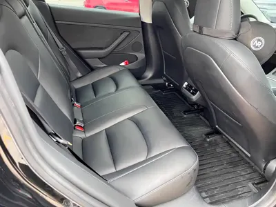 Tesla Model 3 2023, 32000 км, за 128800 CNY - фото 11