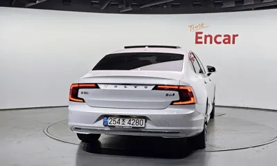 Volvo S90 2021, 129279 км, за 25800000 KRW