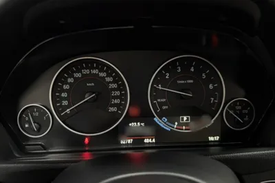 BMW 3 Series 2017, 52800 км, за 139231.12 CNY - фото 12