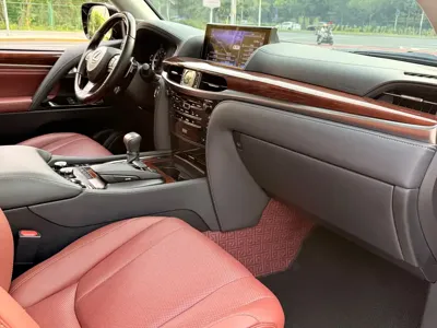 Lexus LX 2018, 56000 км, за 1158000 CNY - фото 16