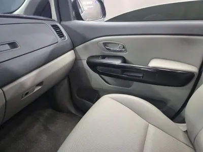 Kia Canival 2016, 127253 км, за 9700000 KRW - фото 15