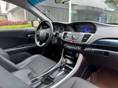 Honda Accord 2017, 116000 км, за 56800 CNY - фото 12