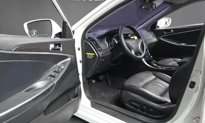 Hyundai Sonata 2014, 149761 км, за 4500000 KRW - фото 10