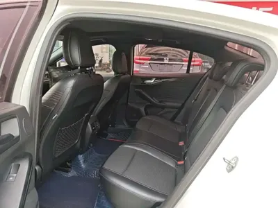 Ford Focus 2020, 53700 км, за 53800 CNY - фото 7