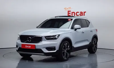 Volvo XC40 · 2020 год
