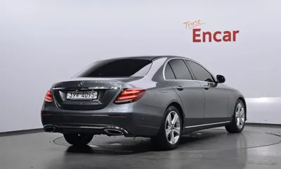 Mercedes-Benz E-Class 2018, 77945 км, за 19990000 KRW