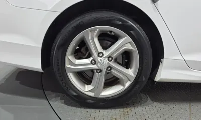 Hyundai Sonata 2019, 101552 км, за 11900000 KRW - фото 5