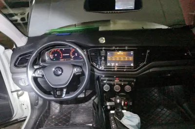 Volkswagen T-Roc 2020, 46700 км, за 66554.9 CNY - фото 9