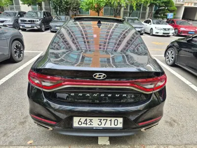 Hyundai Grandeur 2017, 193100 км, за 8990000 KRW