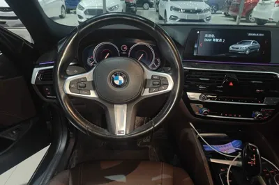 BMW 5 Series 2018, 87700 км, за 156468.86 CNY - фото 10