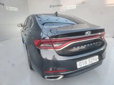 Hyundai Grandeur 2019, 60305 км, за 21900000 KRW - фото 6