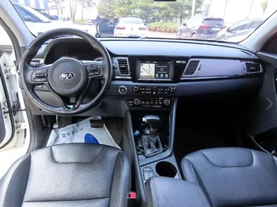 Kia Niro 2018, 115910 км, за 12500000 KRW - фото 7