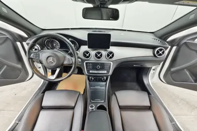 Mercedes-Benz CLA 2018, 62700 км, за 77432.37 CNY - фото 31