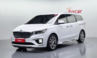 Kia Canival · 2019 год