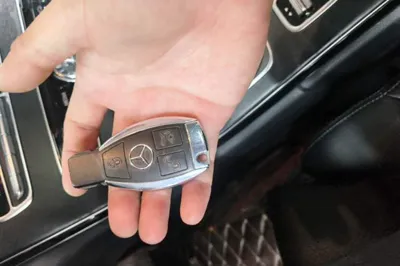 Mercedes-Benz C-Class 2016, 88100 км, за 95416.3 CNY - фото 17