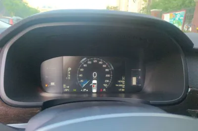 Volvo S90 2017, 187600 км, за 86402.19 CNY - фото 12
